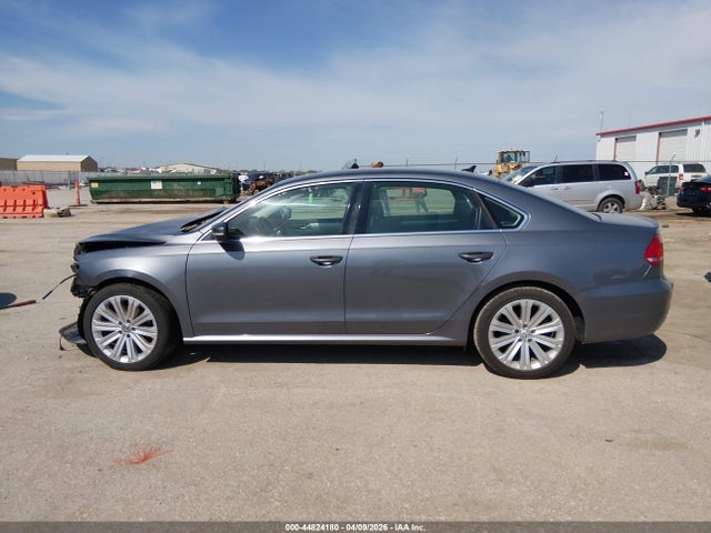 Aukcja sprzedaży 2013 Volkswagen Passat 2.5l Se, vin: 1VWBP7A32DC043827, numer aukcji: 44824180