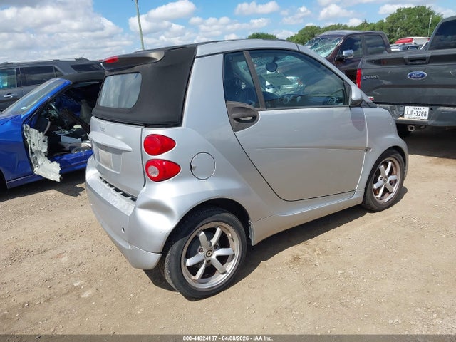 Продаж на аукціоні авто 2011 Smart Fortwo Passion, vin: WMEEK3BA6BK461719, номер лоту: 44824187