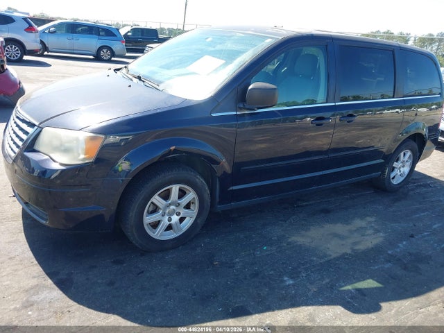 Aukcja sprzedaży 2010 Chrysler Town & Country Lx, vin: 2A4RR2D13AR377001, numer aukcji: 44824196
