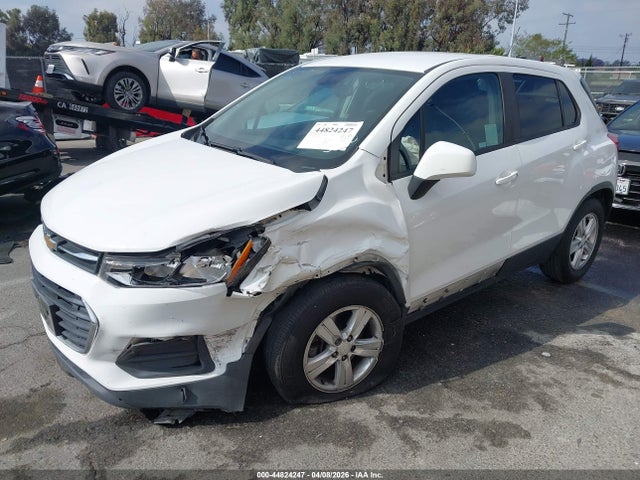 3GNCJKSB1KL406015 Chevrolet TRAX LS