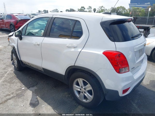 3GNCJKSB1KL406015 Chevrolet TRAX LS