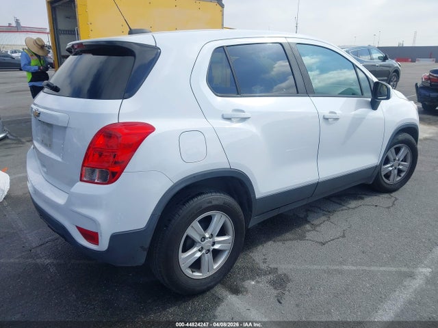 3GNCJKSB1KL406015 Chevrolet TRAX LS