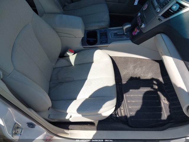 Продаж на аукціоні авто 2012 Subaru Legacy 2.5i Premium, vin: 4S3BMCC63C3010667, номер лоту: 44824291