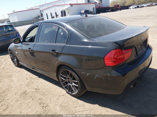 2011 BMW 335I WBAPM5C51BE578277 Photo 2