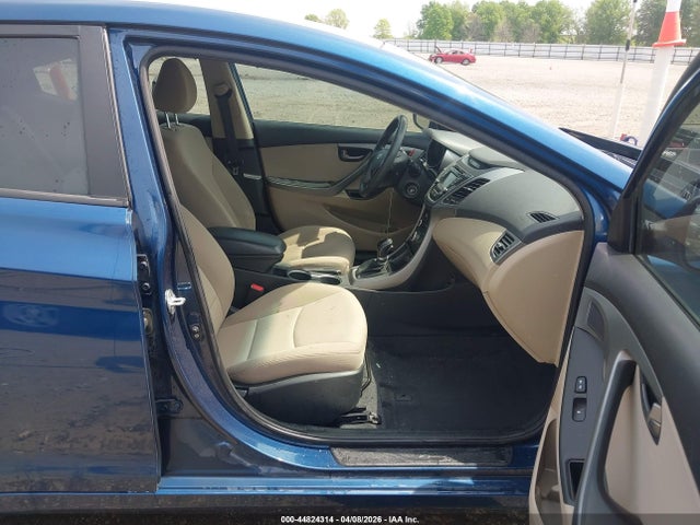 44824314 :رقم المزاد ، KMHDH4AE1GU552021 vin ، 2016 Hyundai Elantra Se مزاد بيع