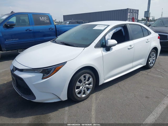 Toyota COROLLA LE 2020 5YFEPRAE5LP098551 Image 2
