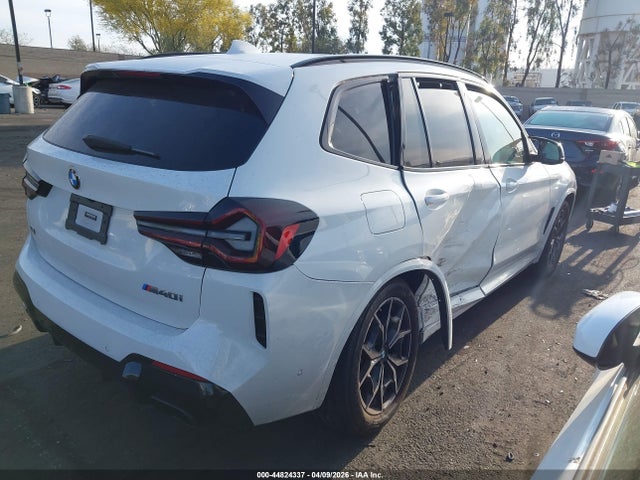 44824337 :رقم المزاد ، 5UX83DP08N9M95945 vin ، 2022 Bmw X3 M40i مزاد بيع