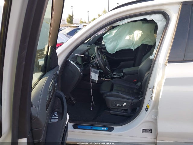 44824337 :رقم المزاد ، 5UX83DP08N9M95945 vin ، 2022 Bmw X3 M40i مزاد بيع