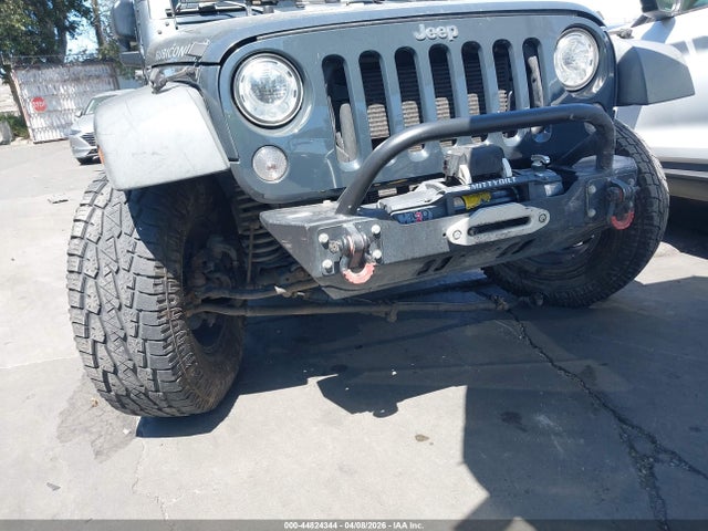 1C4BJWFG8HL685498 Jeep Wrangler Unlimited Rubicon 4x4