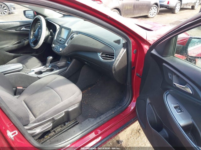1G1ZE5ST1HF288612 Chevrolet MALIBU 1LT