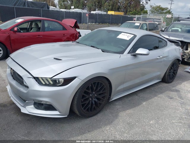 Ford Mustang V6 2016 1FA6P8AM0G5282097 Image 2