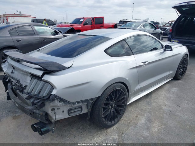 Ford Mustang V6 2016 1FA6P8AM0G5282097 Image 4