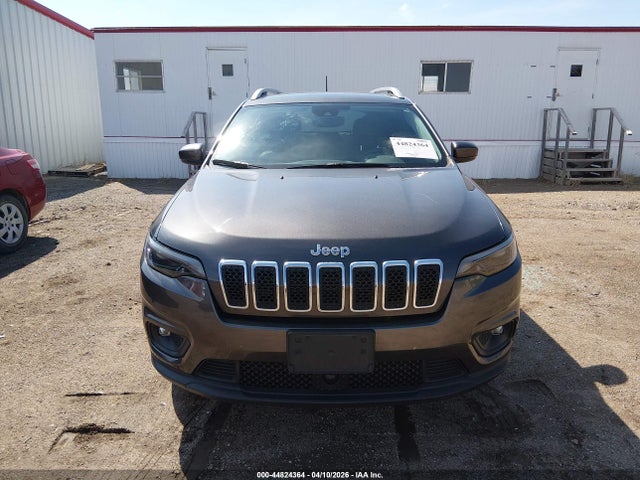 44824364 :رقم المزاد ، 1C4PJMMX9MD111316 vin ، 2021 Jeep Cherokee Latitude Lux 4x4 مزاد بيع