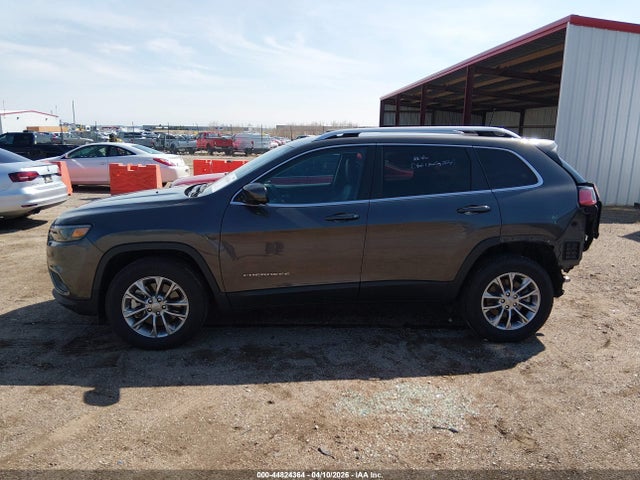 44824364 :رقم المزاد ، 1C4PJMMX9MD111316 vin ، 2021 Jeep Cherokee Latitude Lux 4x4 مزاد بيع