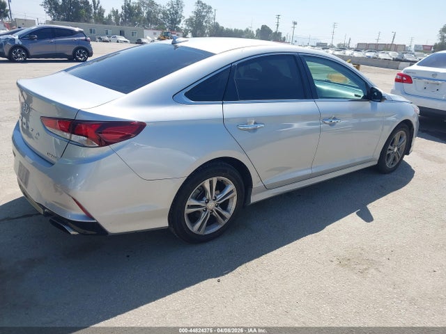 Hyundai Sonata Limited 2018 5NPE34AF8JH695968 Image 4