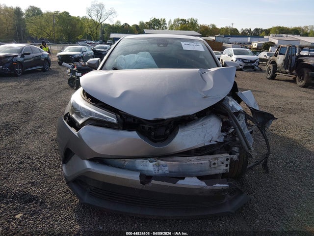 44824408 :رقم المزاد ، JTNKHMBX2J1006666 vin ، 2018 Toyota C-hr Xle مزاد بيع