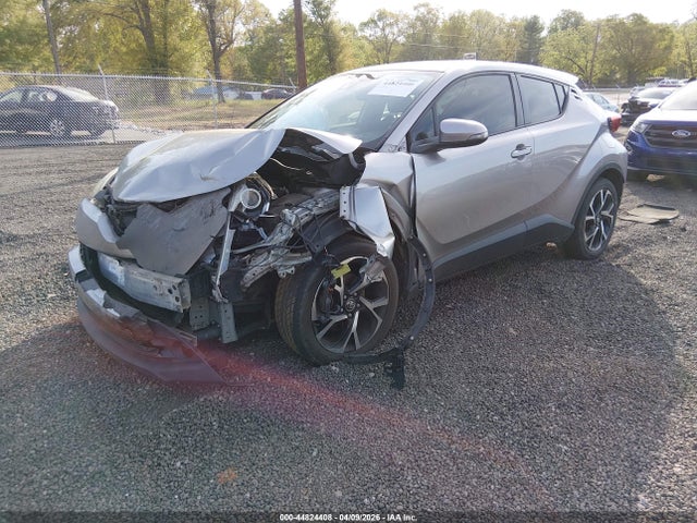 44824408 :رقم المزاد ، JTNKHMBX2J1006666 vin ، 2018 Toyota C-hr Xle مزاد بيع