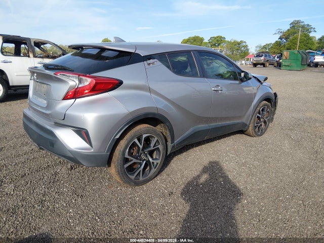 44824408 :رقم المزاد ، JTNKHMBX2J1006666 vin ، 2018 Toyota C-hr Xle مزاد بيع