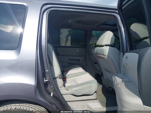 Продажа на аукционе авто 2015 Honda Pilot Se, vin: 5FNYF3H35FB020188, номер лота: 44824416