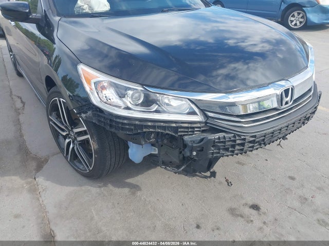 Honda Accord Sport 2016 1HGCR2F54GA089255 Image 17