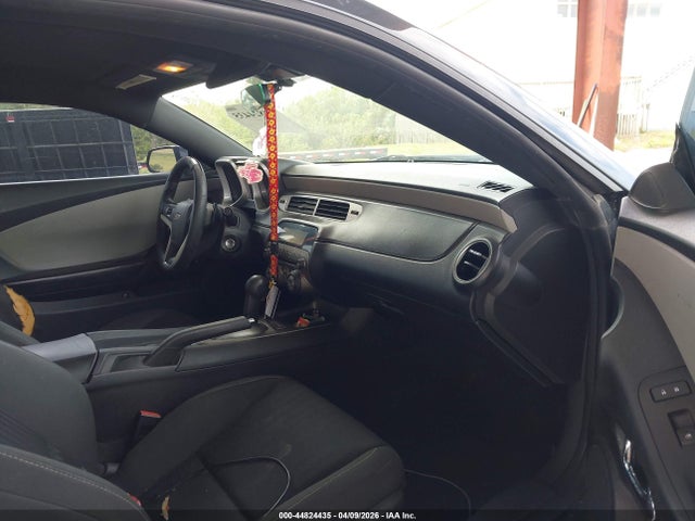 2015 CHEVROLET CAMARO 2G1FB1E38F9107592 Photo 4