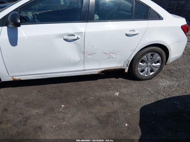 1G1PC5SG5G7151083 Chevrolet Cruze Limited Ls Auto