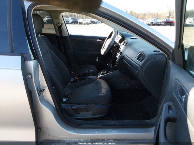 44824481 :رقم المزاد ، 3VW2K7AJ8CM373594 vin ، 2012 Volkswagen Jetta 2.0l S مزاد بيع