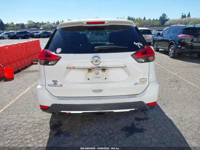 44824500 :رقم المزاد ، KNMAT2MVXHP609869 vin ، 2017 Nissan Rogue Sv مزاد بيع