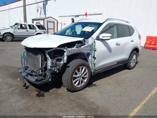 44824500 :رقم المزاد ، KNMAT2MVXHP609869 vin ، 2017 Nissan Rogue Sv مزاد بيع