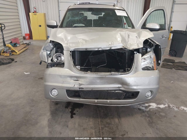 44824530 :رقم المزاد ، 1GKS2MEF0ER184631 vin ، 2014 Gmc Yukon Xl 1500 Denali مزاد بيع