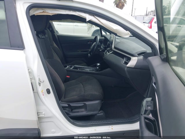 JTNKHMBX4K1025298 Toyota C-HR XLE