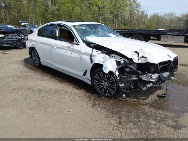 44824537 :رقم المزاد ، WBAJA7C55KWW09647 vin ، 2019 Bmw 530i Xdrive مزاد بيع
