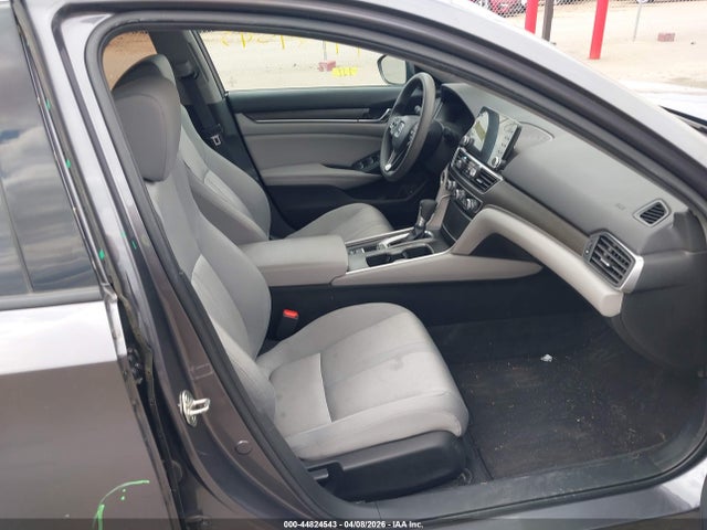 Продаж на аукціоні авто 2018 Honda Accord Ex, vin: 1HGCV1F42JA227511, номер лоту: 44824543
