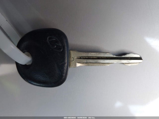 KMHD84LF1HU404801 Hyundai ELANTRA SE