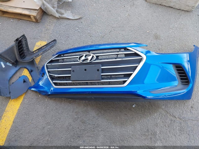 KMHD84LF1HU404801 Hyundai ELANTRA SE