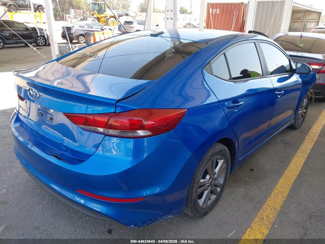 KMHD84LF1HU404801 Hyundai ELANTRA SE