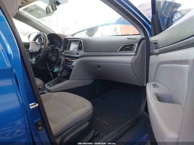 KMHD84LF1HU404801 Hyundai ELANTRA SE