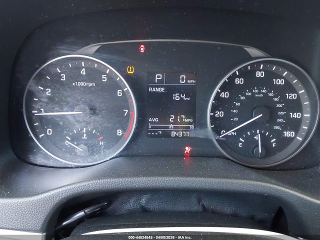 KMHD84LF1HU404801 Hyundai ELANTRA SE