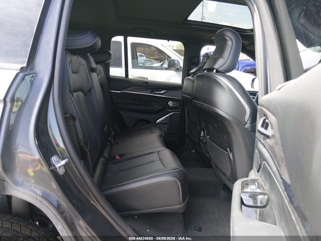 Продажа на аукционе авто 2022 Jeep Grand Cherokee Overland 4x4, vin: 1C4RJHDG9N8589939, номер лота: 44824550