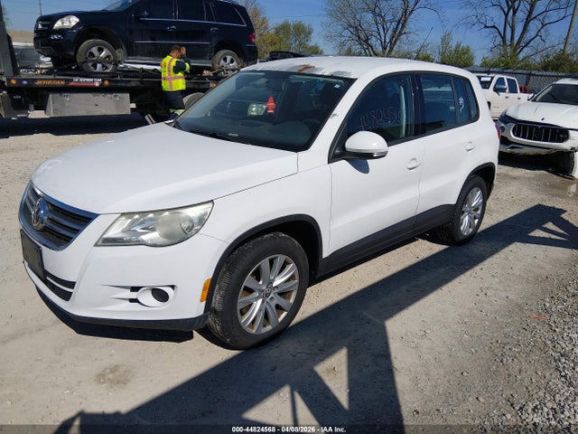 Продаж на аукціоні авто 2010 Volkswagen Tiguan S, vin: WVGAV7AX0AW511065, номер лоту: 44824568