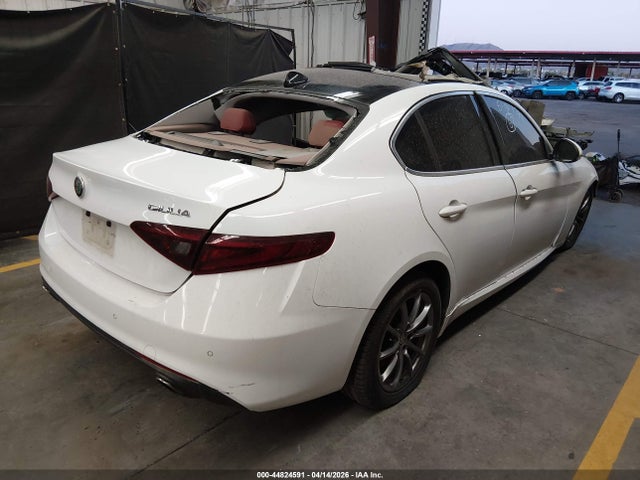 Alfa Romeo Giulia Rwd 2018 ZARFAEBN7J7574512 Image 4