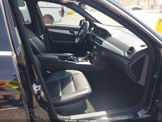 2013 MERCEDES-BENZ C 250 WDDGF4HB3DR266727 Photo 4