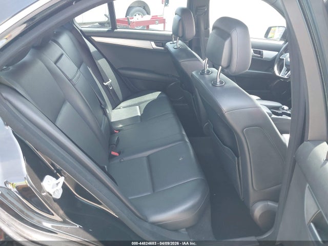 2013 MERCEDES-BENZ C 250 WDDGF4HB3DR266727 Photo 7