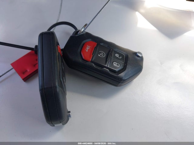 44824688 :رقم المزاد ، 1C4HJXEN0LW247842 vin ، 2020 Jeep Wrangler Unlimited Sahara 4x4 مزاد بيع