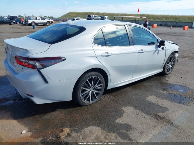 Aukcja sprzedaży 2022 Toyota Camry Se, vin: 4T1G11AK1NU068305, numer aukcji: 44824690