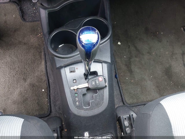 JTDKDTB37G1130240 Toyota Prius C Two