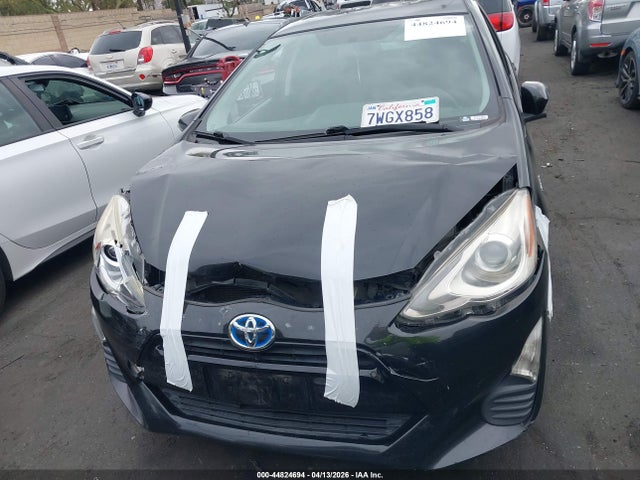 JTDKDTB37G1130240 Toyota Prius C Two
