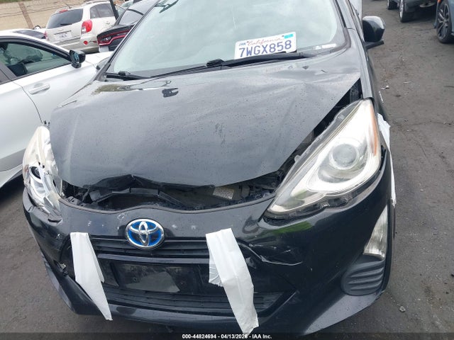 JTDKDTB37G1130240 Toyota Prius C Two