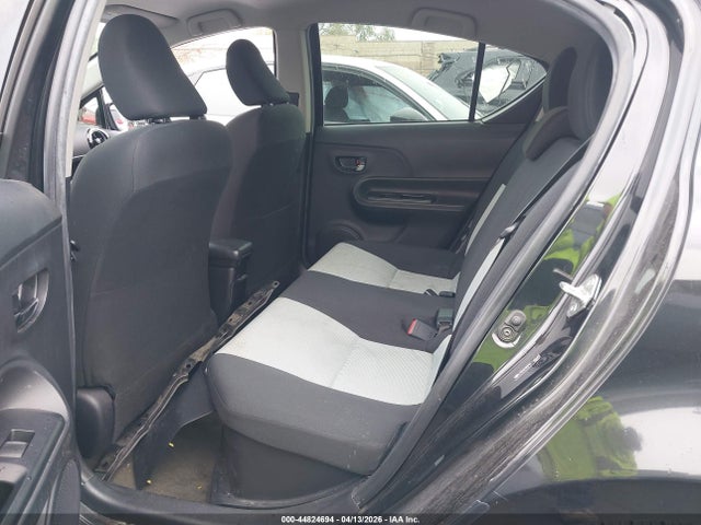 JTDKDTB37G1130240 Toyota Prius C Two