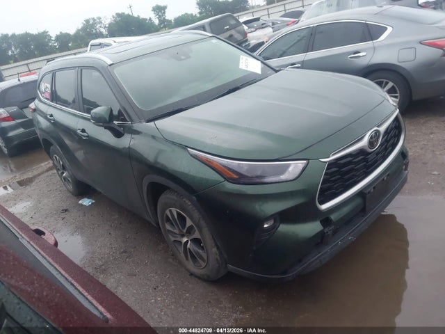 Aukcja sprzedaży 2023 Toyota Highlander Xle, vin: 5TDKDRAH2PS501713, numer aukcji: 44824709